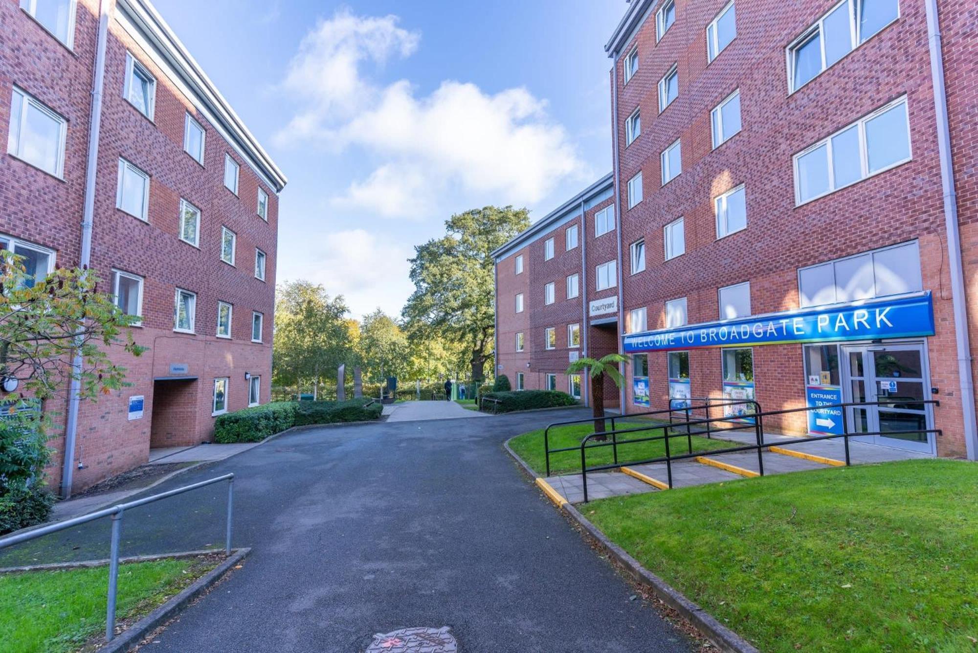 Broadgate Park Beeston Nottingham Apartment Exterior photo
